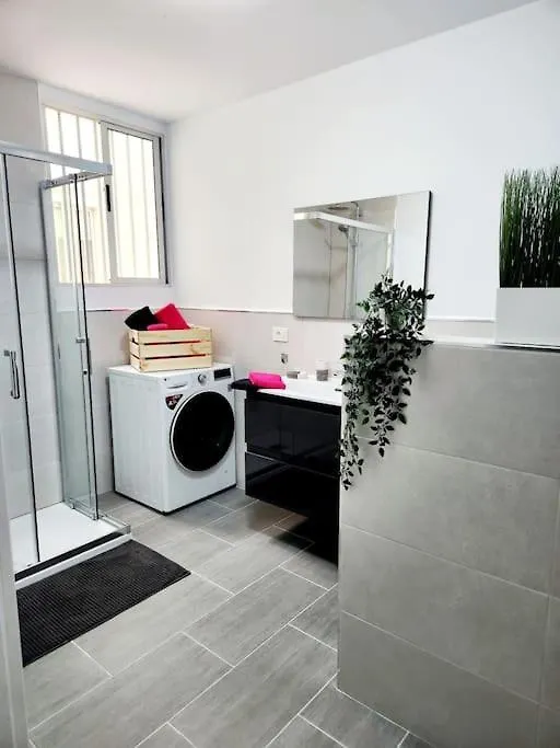 Fantastic Holiday Apartment Arona